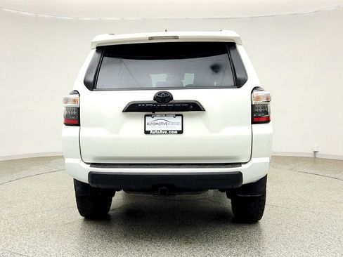 Used 2020 Toyota 4Runner TRD Off-Road AWD/4WD image 6