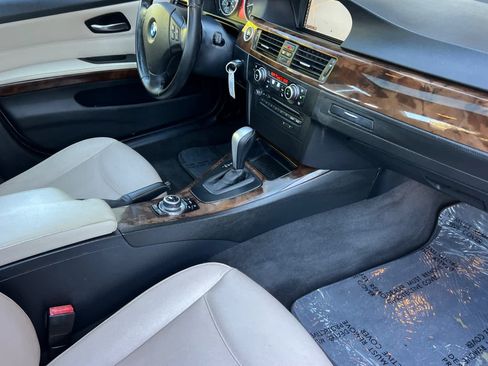 Used 2011 BMW 328i Sedan RWD image 16