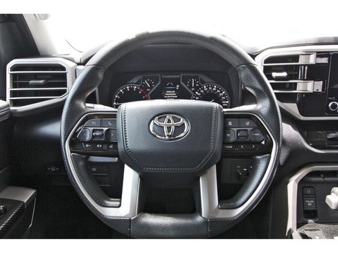 Used 2022 Toyota Tundra SR5 AWD/4WD image 14