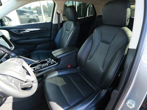 Used 2023 Buick Envision Essence image 27