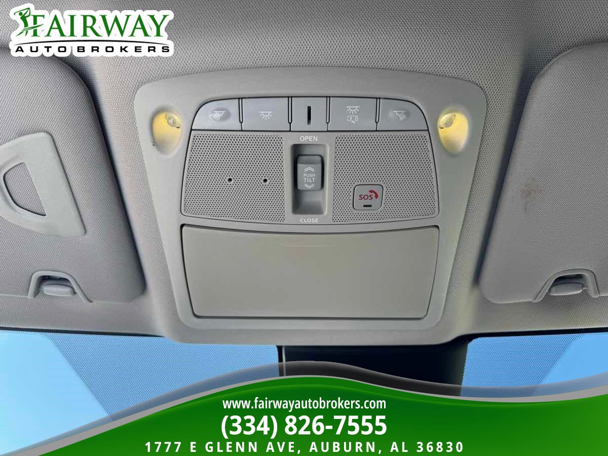 Used 2018 Nissan Rogue SL w/ Premium Package FWD image 25