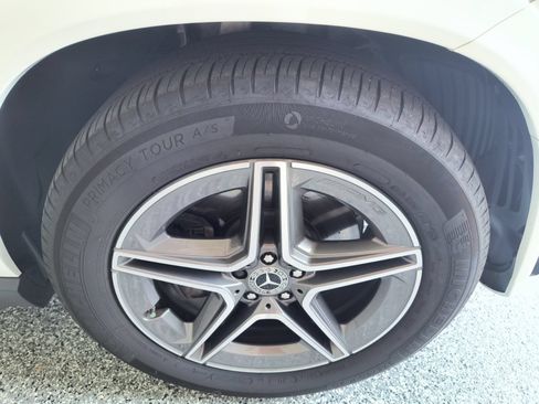 Used 2022 Mercedes-Benz GLE 450 4MATIC image 46
