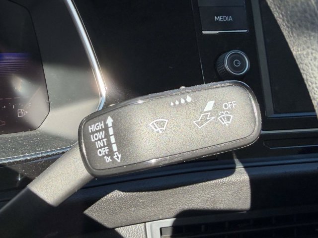 Certified 2023 Volkswagen Jetta S FWD image 22