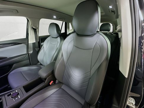 New 2026 Volkswagen Tiguan SE AWD/4WD image 19