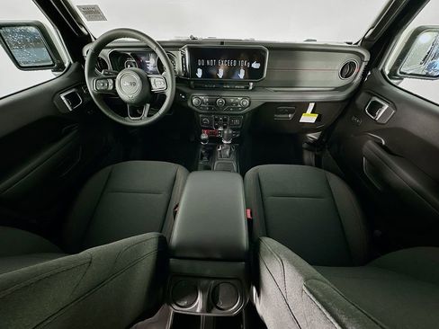 New 2026 Jeep Wrangler Unlimited Rubicon AWD/4WD image 9