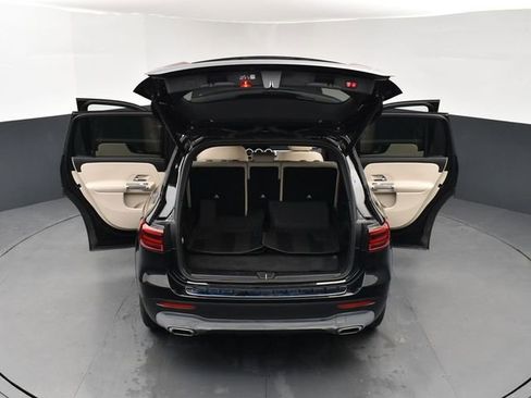 Used 2025 Mercedes-Benz GLB 250 4MATIC image 29