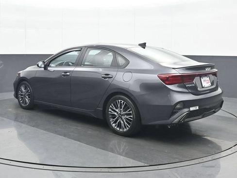 Used 2023 Kia Forte GT-Line w/ GT-Line Premium Package FWD image 4