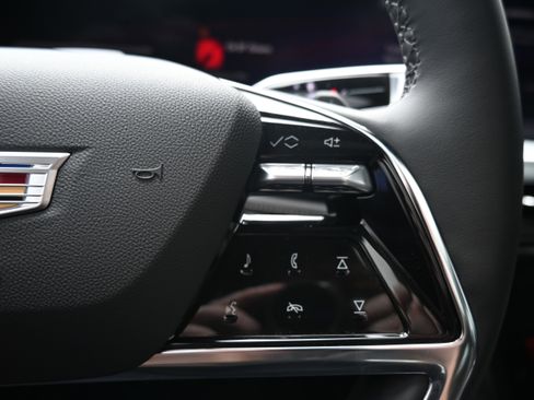 Used 2026 Cadillac Escalade Sport w/ LPO, ONYX Package image 35