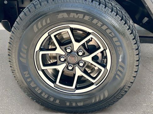 Used 2024 Jeep Wrangler Unlimited Rubicon AWD/4WD image 37
