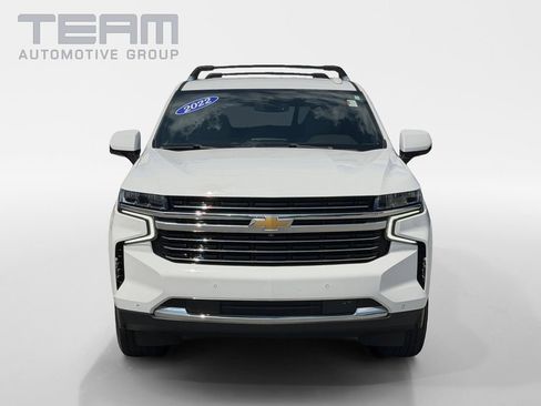 Used 2022 Chevrolet Suburban LT w/ Luxury Package AWD/4WD image 2