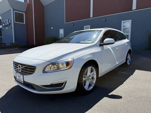 Used 2015 Volvo V60 T5 Premier AWD/4WD image 11