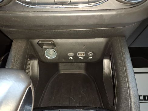 Used 2023 Chevrolet TrailBlazer RS w/ Convenience Package FWD image 24