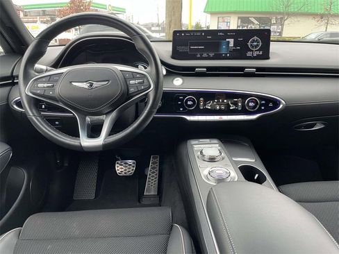 Certified 2024 Genesis GV70 3.5T Sport image 15