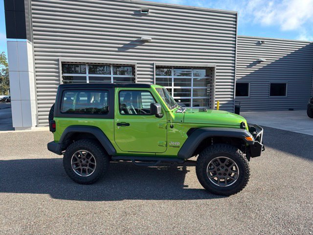 Used 2018 Jeep Wrangler Sport AWD/4WD image 3