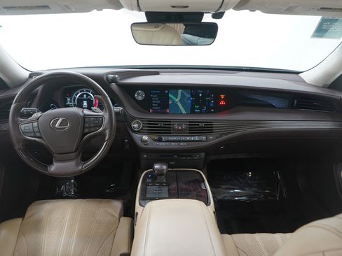 Used 2019 Lexus LS 500 AWD w/ Interior Upgrade Package image 16