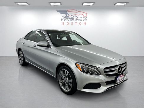 Used 2015 Mercedes-Benz C 300 4MATIC Sedan image 3