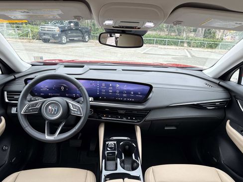 Used 2025 Buick Envision Preferred image 12