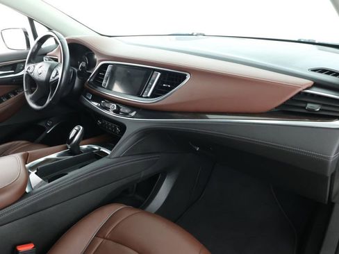 Used 2021 Buick Enclave Avenir image 26