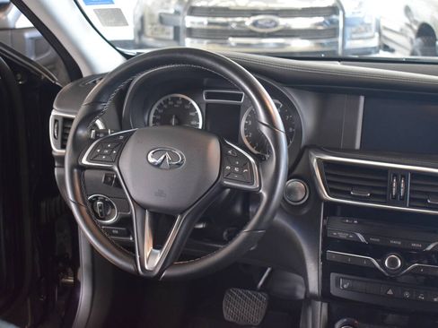 Used 2018 INFINITI QX30 Premium w/ Navigation Package AWD/4WD image 41