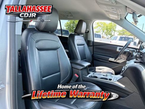 Used 2021 Ford Explorer XLT w/ Equipment Group 202A AWD/4WD image 27