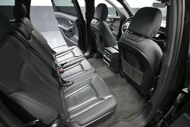 Used 2022 Audi Q7 3.0T Premium Plus AWD/4WD image 41