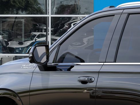 New 2026 Chevrolet Tahoe High Country AWD/4WD image 14
