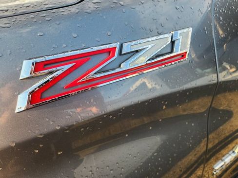 Used 2021 Chevrolet Silverado 1500 LTZ AWD/4WD image 8