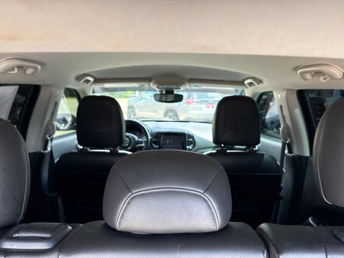 Used 2017 Jeep Compass Limited AWD/4WD image 28