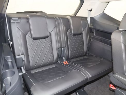 Used 2025 Volkswagen Atlas SEL Premium R-Line AWD/4WD image 16