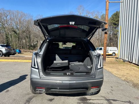 Used 2025 Cadillac XT5 Sportv w/ LPO, Floor Liner Package image 34