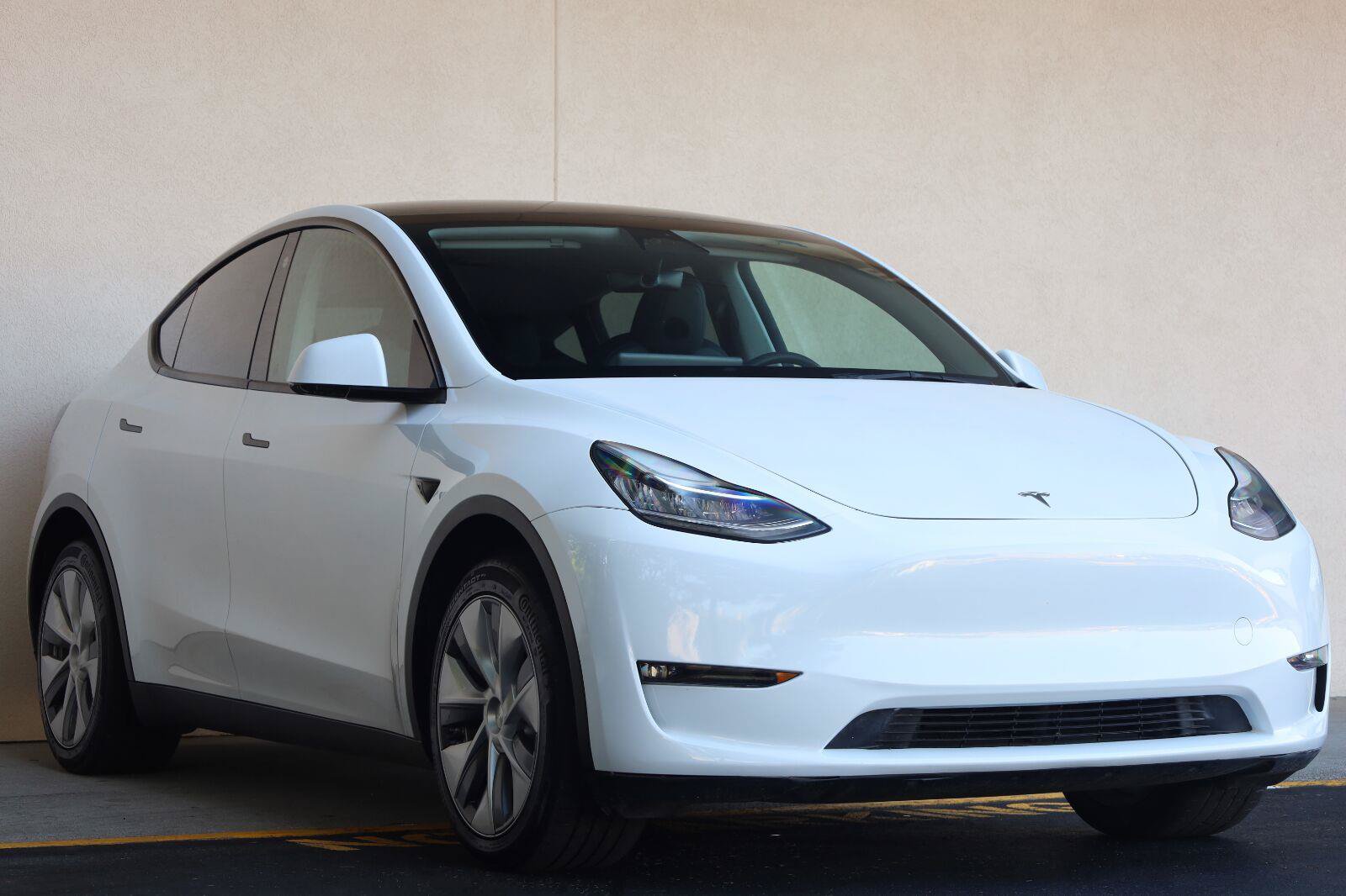 Used 2023 Tesla Model Y Long Range AWD/4WD image 7