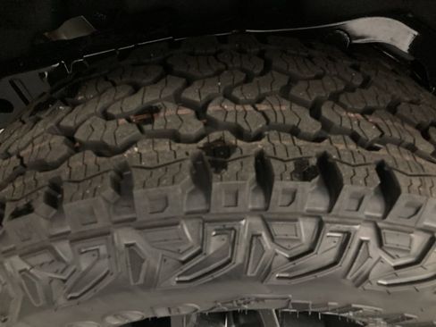 New 2026 Ford Bronco Badlands AWD/4WD image 14