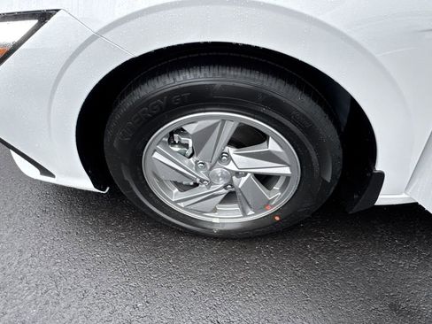 New 2026 Hyundai Elantra SE FWD image 20