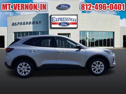 Used 2024 Ford Escape Active w/ Cold Weather Package FWD image 5