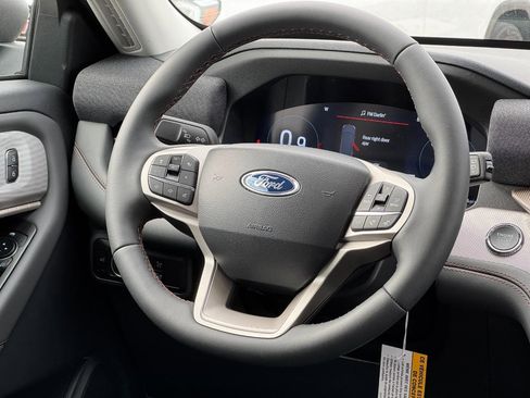 New 2026 Ford Explorer Active image 9