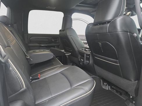 Used 2023 RAM 3500 Limited image 18