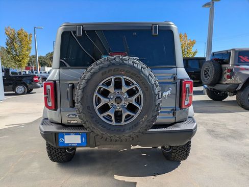 New 2025 Ford Bronco Badlands image 5