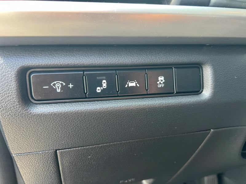 Used 2021 Kia Telluride LX AWD/4WD image 23