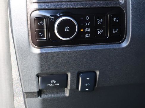 Used 2026 Ford F250 Platinum w/ Tremor Off-Road Package image 28