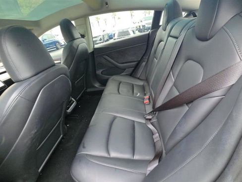 Used 2023 Tesla Model 3 Standard Range RWD image 7