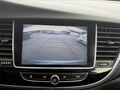 Used 2020 Buick Encore Preferred w/ Safety Package image 17