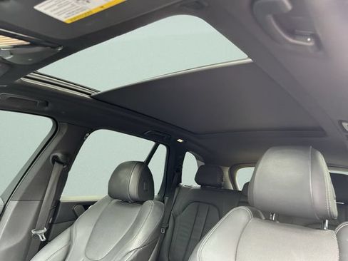 Used 2021 BMW X5 xDrive45e w/ Premium Package AWD/4WD image 24