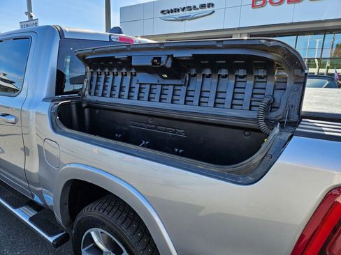 Used 2022 RAM 1500 Laramie w/ Sport Appearance Package AWD/4WD image 12