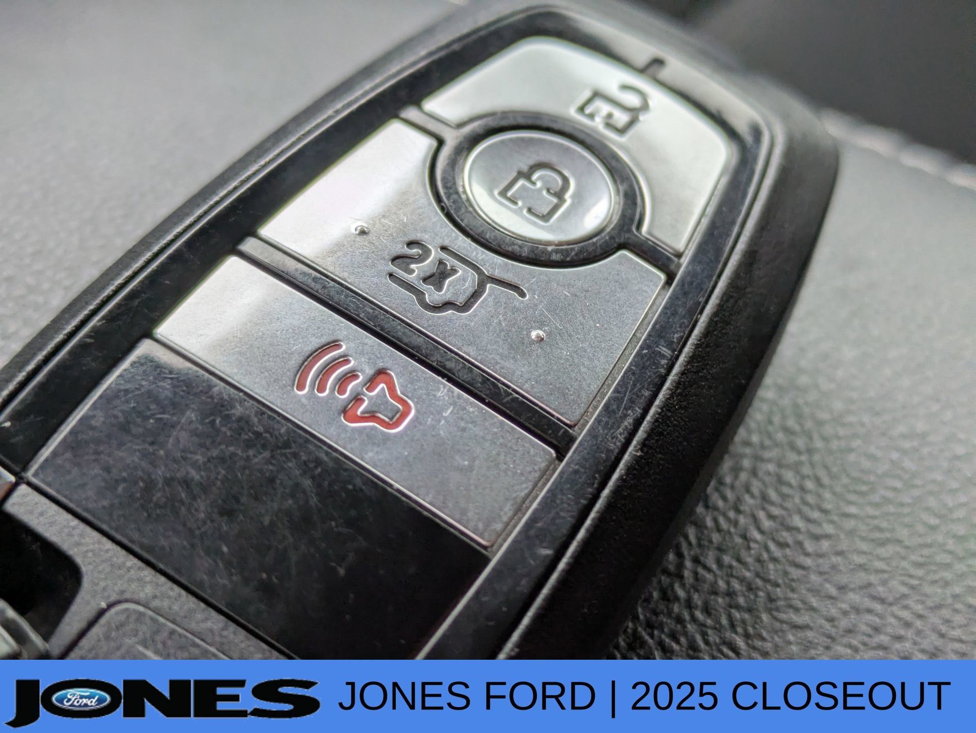 New 2025 Ford Escape Active FWD image 30