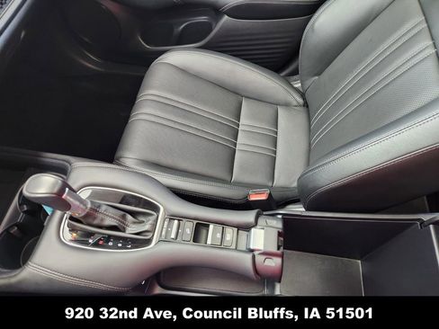 Used 2024 Honda HR-V EX-L image 30