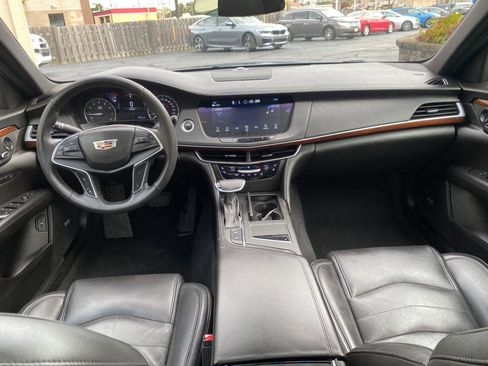 Used 2018 Cadillac CT6 3.6L AWD image 5