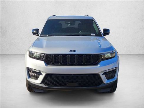 New 2025 Jeep Grand Cherokee Limited w/ Black Appearance Package image 6