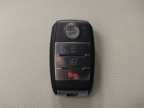 Used 2020 Kia Sorento SX FWD image 32