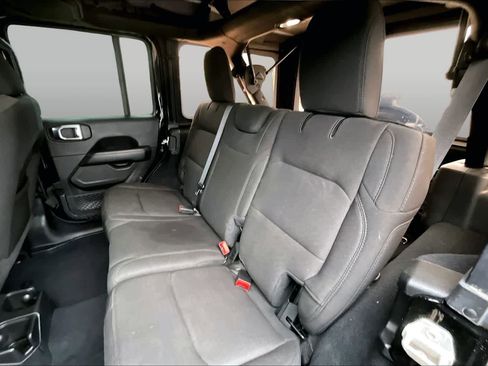 Certified 2023 Jeep Wrangler Unlimited Sahara AWD/4WD image 22