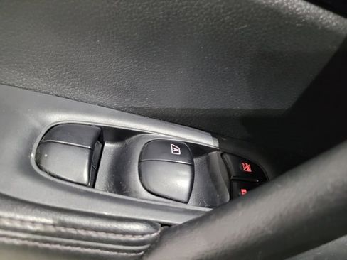 Used 2020 Nissan Rogue SL image 45